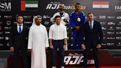 وزير الرياضة يشهد افتتاح بطولة رابطة أبوظبي لمحترفي الجوجيتسو