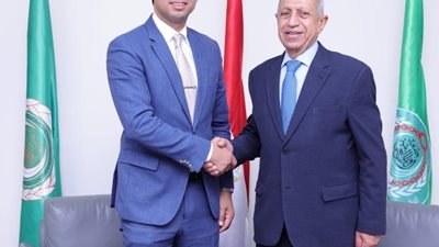 رجل الأعمال علي سالم يهنئ الدكتور إسماعيل عبد الغفار بتجديد رئاسته لـ الأكاديمية العربية للعلوم والتكنولوجيا