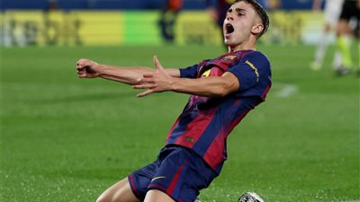 بعد تألقه أمام فالنسيا.. أول رد من لوبيز على أنباء رحيله عن برشلونة