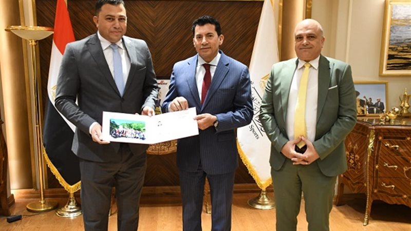 وزير الشباب