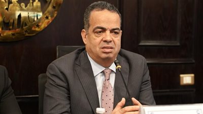 عصام هلال: كلمة الرئيس بقمة الدوحة وضعت النقاط فوق الحروف فيما يتعلق بالتحديات الراهنة