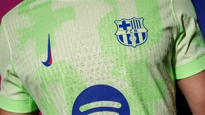 برشلونة يرتدي قميصًا جديدًا أمام نيوكاسل بدوري أبطال أوروبا