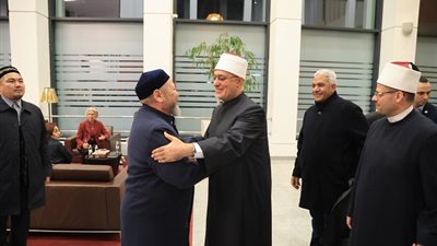 استانا تستقبل مفتي الجمهورية للمشاركة في قمة زعماء الاديان