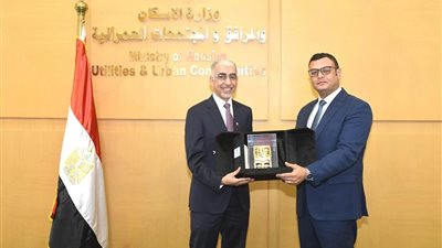 وزير الإسكان يبحث التعاون مع وزير الأشغال البحريني