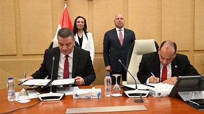 توقيع بروتوكول تعاون لرعاية المسنين من متقاعدي وزارة الصناعة