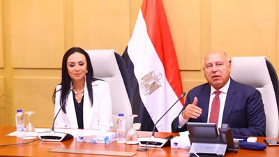 الوزير يشيد بدور وزارة التضامن في دعم تخفيضات النقل للفئات المستحقة