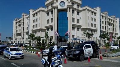 الداخلية : تواجد أمنى مُكثف بمحيط المدارس والمعاهد والجامعات
