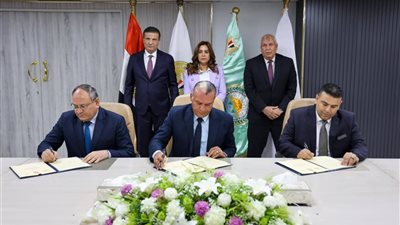 بروتوكول تعاون يفتح الطريق لتوطين صناعة الحرير بالوادى الجديد