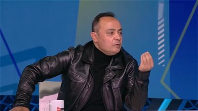 طارق يحيى يطالب «معلقي» مباريات الدوري المصري بالحياد