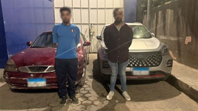 ضبط قائدى سيارتين عطلا الحركة المرورية حال سيرهما بموكب زفاف