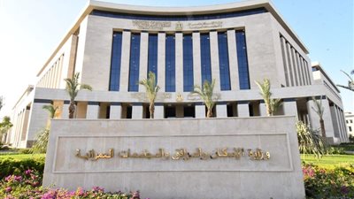نائب وزير الإسكان يُتابع مشروعات مياه الشرب والصرف الصحى بالمنيا