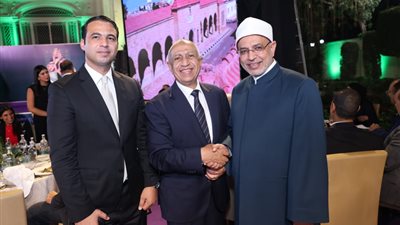 رجل الأعمال علي سالم يشارك في احتفالات السفارة السعودية بالقاهرة بمناسبة اليوم الوطني الـ95