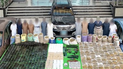 مصرع عنصرين شديدي الخطورة وضبط بؤر إجرامية في عدة محافظات