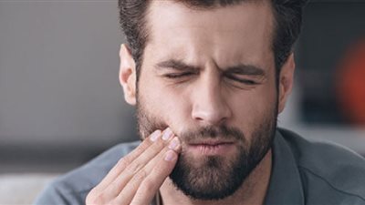 مينا الأسنان .. أسباب ضعفها وطرق تقويتها بالغذاء والعناية اليومية