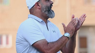 القزازين لحق نفسه أمام العبور