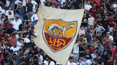 قبل مواجهتهما بالدوري الأوروبي.. اعتقال 102 مشجع لروما في نيس