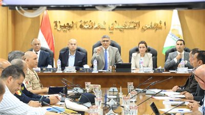 المحافظ يكلف بتنفيذ أعمال الصيانة للفصول عقب انتهاء اليوم الدراسي