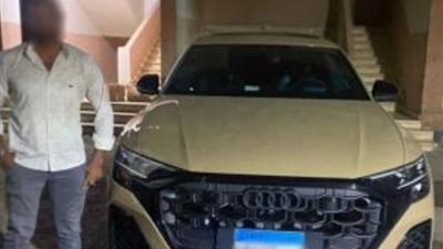 ضبط موظف وضع لوحة معدنية مصطنعة وزجاج فاميه على سيارته بالقليوبية