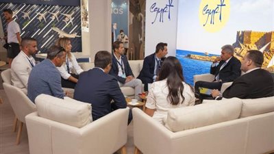 وزير السياحة يواصل لقاءاته مع الوكالات واللجان المتخصصة فى اليخوت