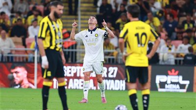 رونالدو ومانى يقودان النصر للفوزعلى الاتحاد وإعتلاء قمة الدورى السعودى