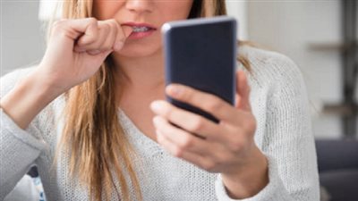 هل يمكن لهاتفك كشف القلق والاكتئاب قبل أن تشعر به؟