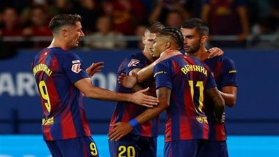 فليك يعلن تشكيل برشلونة لمواجهة ريال سوسيداد