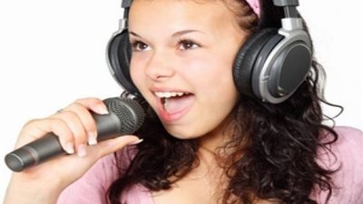 الغناء.. وسيلة لتحسين حياة مرضى الرئة المزمنة