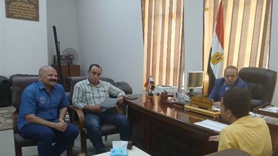 خطوة هامة من رئيس جهاز الفيوم الجديدة بشأن الملف الصحى بالمدينة.. صور
