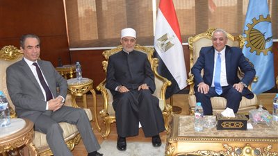 محافظ الغربية يستقبل وزير الأوقاف والمفتي ورئيس 