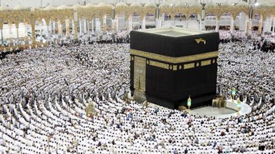 السعودية تتيح أداء العمرة من خلال جميع أنواع التأشيرات