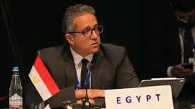 عمرو موسى: فوز العناني باليونسكو مسؤولية كبرى وفرصة لتجديد النظام