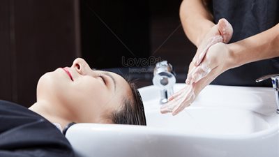 متعة قد تتحول إلى خطر .. متلازمة السكتة الدماغية في صالونات التجميل
