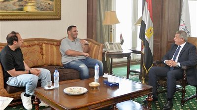 رئيس الأعلى للإعلام يلتقي أحمد الغندور الشهير بـ «الدحيح»