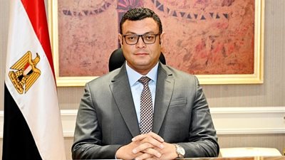 وزير الإسكان يتفقد مشروع زهرة العاصمة بمدينة بدر