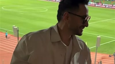برفقة لاعبى الفريق.. حمادة هلال يشارك متابعيه فيديو من إحتفالات المنتخب