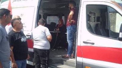 سيارات المركز التكنولوجي بميادين دمياط تيسيرا على المواطنين