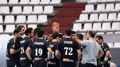 رجال يد الأهلي يلتقي منتدى درب السلطان المغربي في نهائي إفريقيا