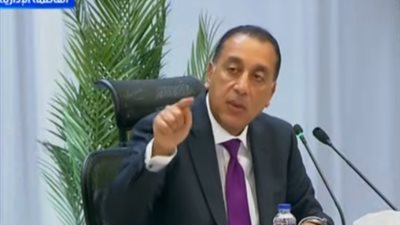 رئيس الوزراء: سعر الوقود بمصر لا يرتبط فقط بالسعر العالمي