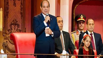 رئيس جامعة أسيوط: الاحتفالية نموذج وطني يجمع بين الفن والإنسانية