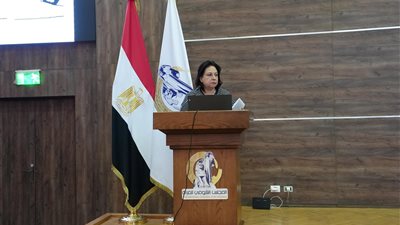 د.سلمى دوارة:حريصون على توعية السيدات بالكشف المبكر عن سرطان الثدي