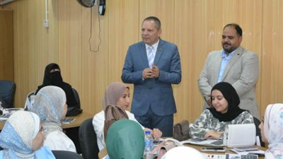 رئيس جامعة دمياط يشهد فعاليات المبادرة الرئاسية