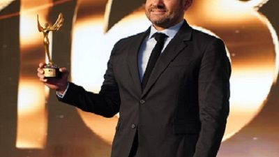 السلم والثعبان لعب عيال.. وجوه مختلفة لعمرو يوسف في الإعلان الرسمي