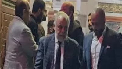 أشرف زكى يشارك فى عزاء شقيق الفنانة فريدة سيف النصر