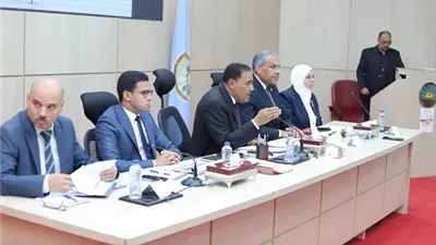 محافظ مطروح يقرر تخصيص شاشات عرض لنقل وقائع افتتاح المتحف المصري