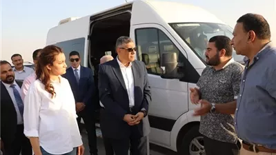 محافظ الجيزة: جولات دورية لمتابعة أعمال التجميل والإنارة الجارية