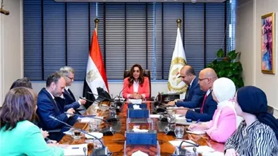 عوض تشيد بتعاون الوكالة الالماني في تطوير منظومة البيئة والمخلفات