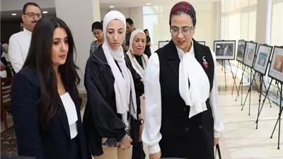 رئيسة القومي للمرأة تتفقد أنشطة برنامج نورة بحي الأسمرات