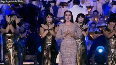 بالفيديو.. لحظة ظهور شيريهان فى حفل افتتاح المصرى الكبير
