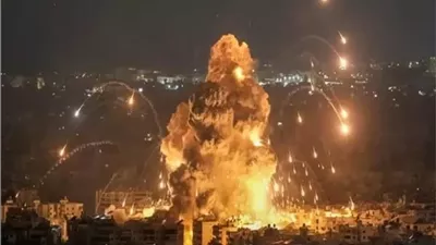 قتلى وجرحى في غارة إسرائيلية استهدفت سيارة في النبطية جنوبي لبنان