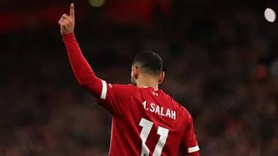 صلاح يعادل رقم أسطورة إنجلترا بهدفه في أستون فيلا